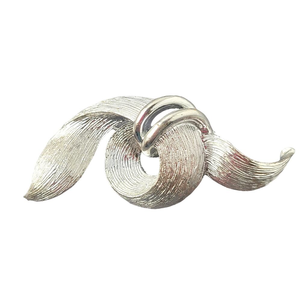 Vintage Lisner Silver-Tone Swirl Brooch Pin 2.3" Textured Leaf Design Signed